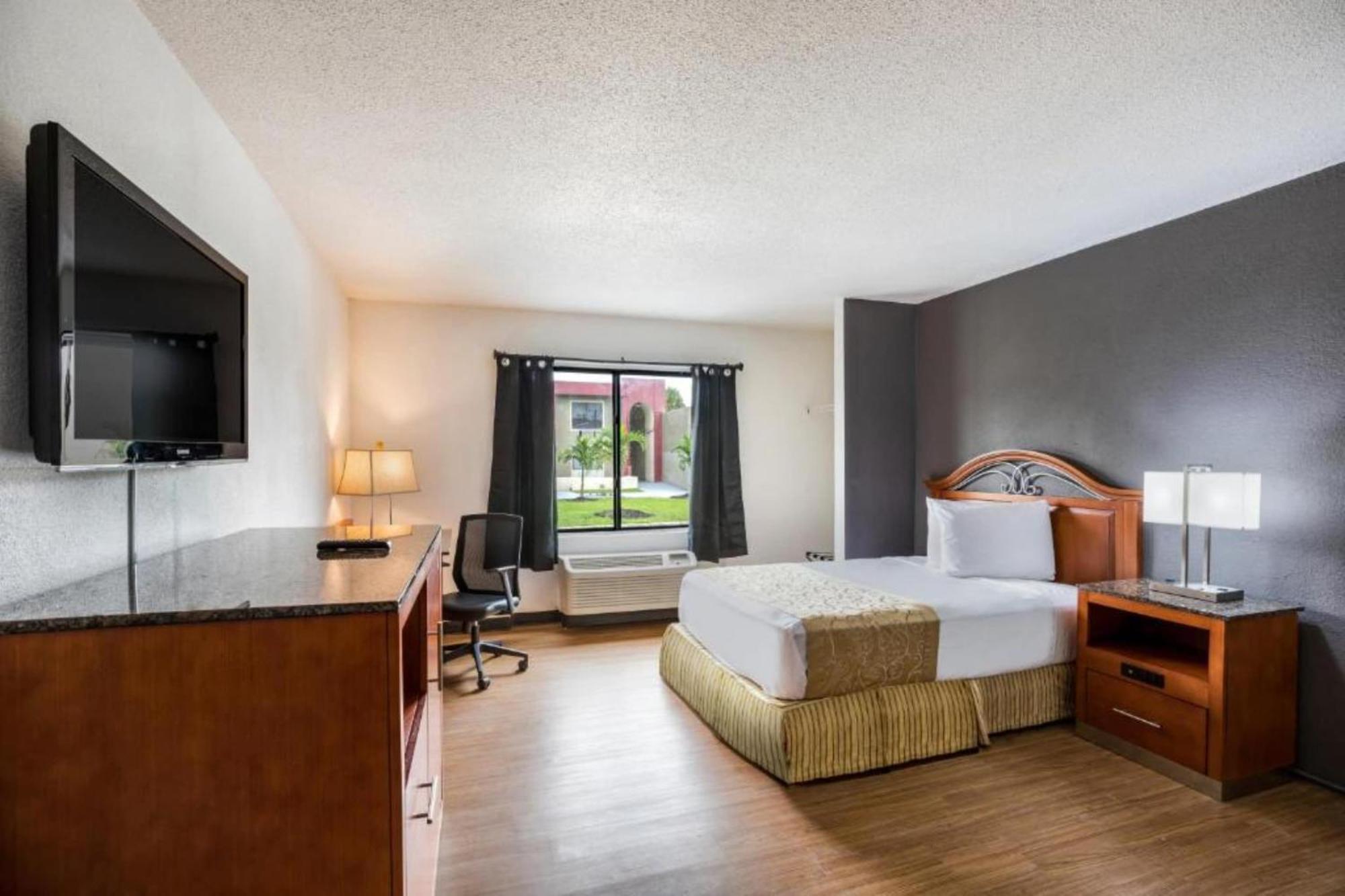 Full Bed Accessible